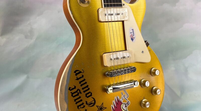 Mike Ness 1976 Deluxe electric guitar Aged Gold Relics by hands Solid Mahogany