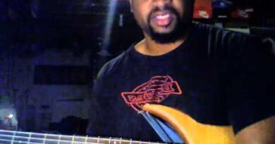 Theory Bass Lesson: 3 Position Bass Lick