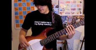 7 Simple Bass Guitar Tips for Beginners