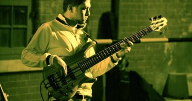 Checking my new Hartke HD75 Bass Amplifier #cortbass #bartolini #bassguitar #hartke