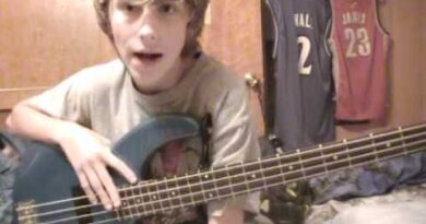 Dean Edge 09 bass review