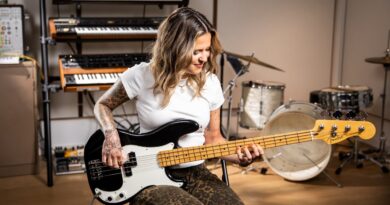 Fender Player II Precision Bass | Demo and Overview with Moa Munoz