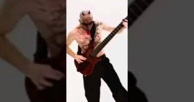 Is this the final boss of bassists?