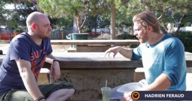 "Playing the Right Notes" - In Conversation with Hadrien Feraud /// Scott's Bass Lessons