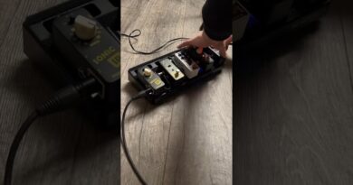 Tiny Pedal Board… HUGE TONE! ????