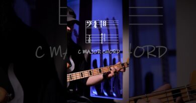 ???? Wait... Bass Can Play Chords Too?!