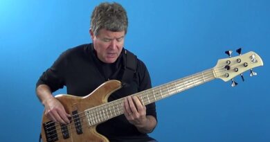 Bass Lesson: Diminished II V Substitution