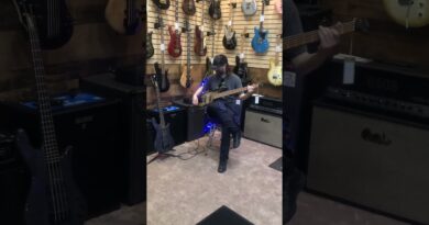 Trying out my new Cort Space 5, thru a Darkglass bass amp! #cortbass #headless #darkglass