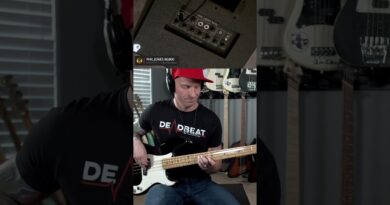 Going Direct vs. Mic'ing a Bass Amp #shorts