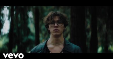 David Kushner - Daylight (Official Music Video)