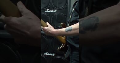 Lemmy tests the first Marshall Signature 'MURDER ONE' bass amp