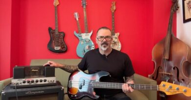 Matt Freeman - My 1966 Ampeg Portaflex B-15-N Bass Amp [Equipment]