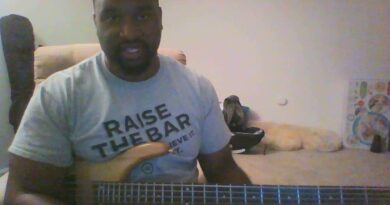 Theory Bass Lesson: min/maj lick and importance of dynamics