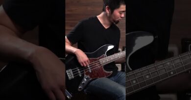 VOX Soundcheck: amPlug 3 Bass, Green Channel with Rock Rhythm